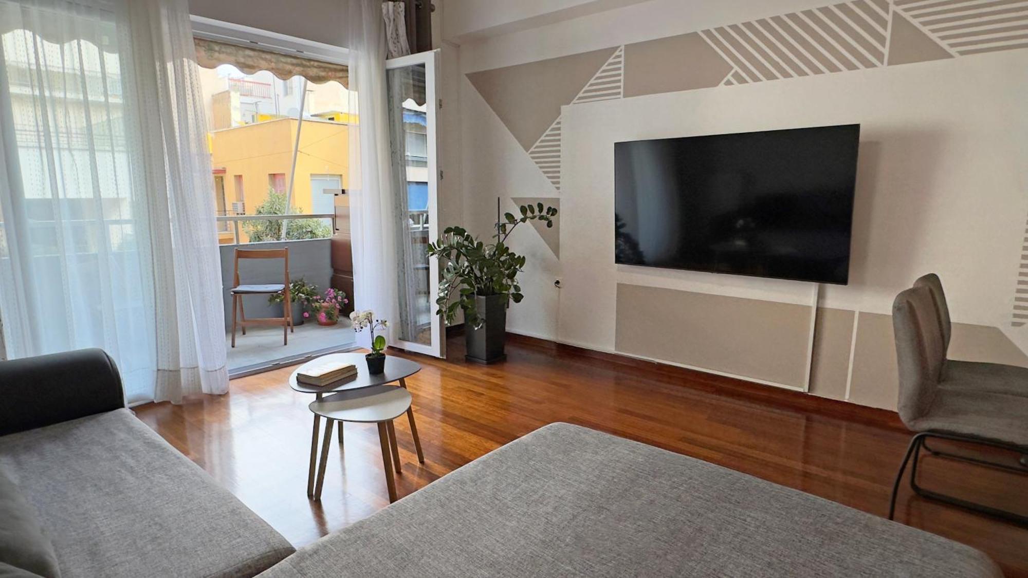 Two Bedroom Luxury Apartment. Apartment *