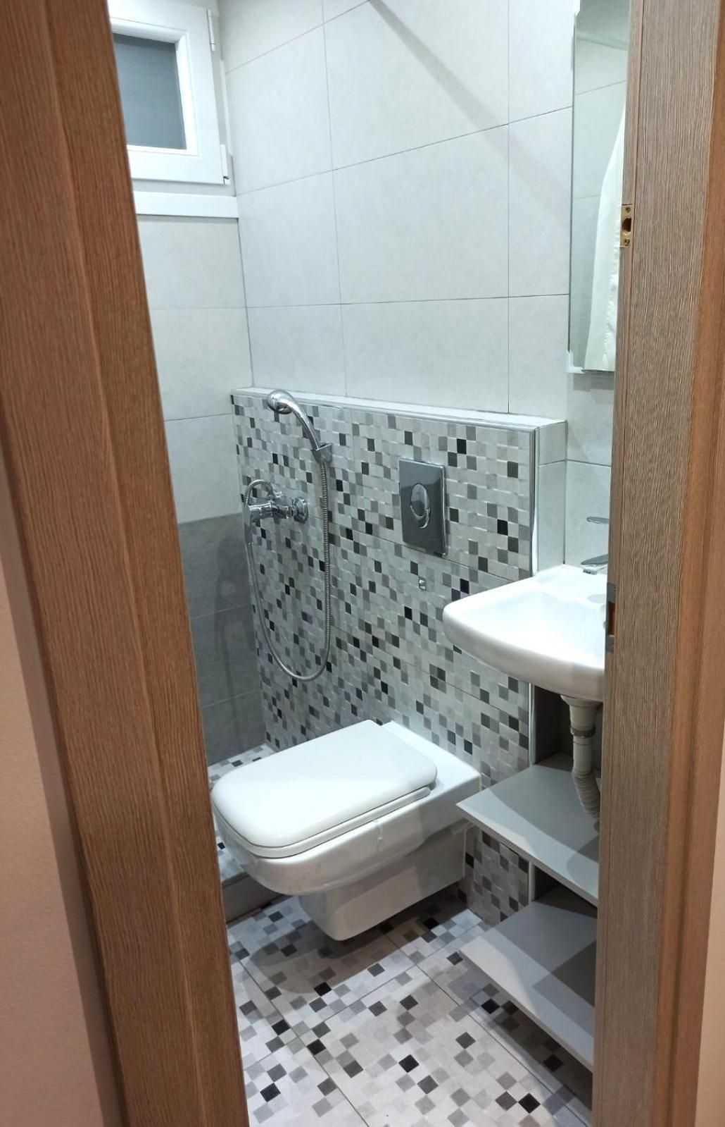 Two Bedroom Luxury Apartment. Apartment *